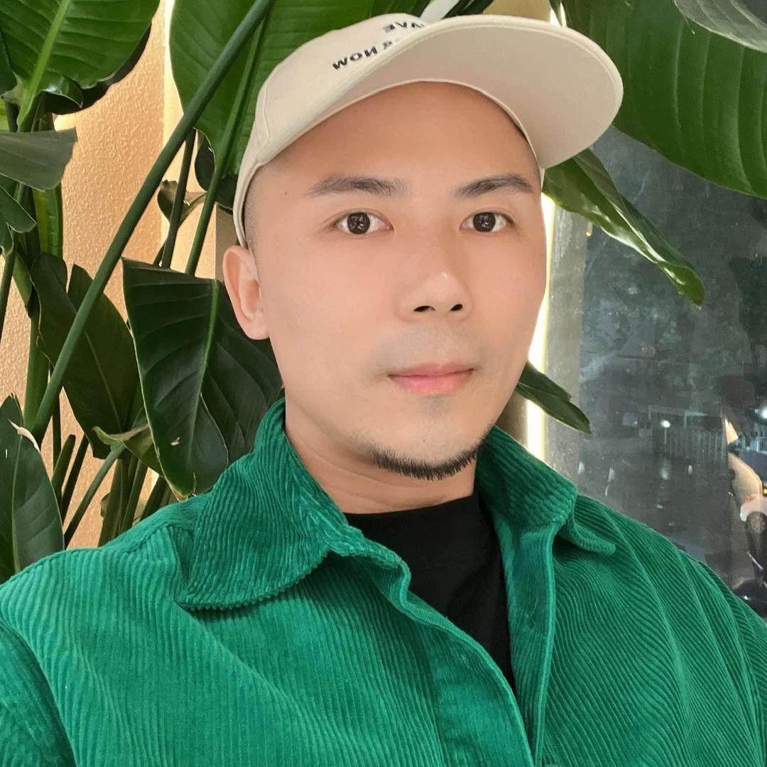 发型师高超专注烫染（凯文原创发型设计）