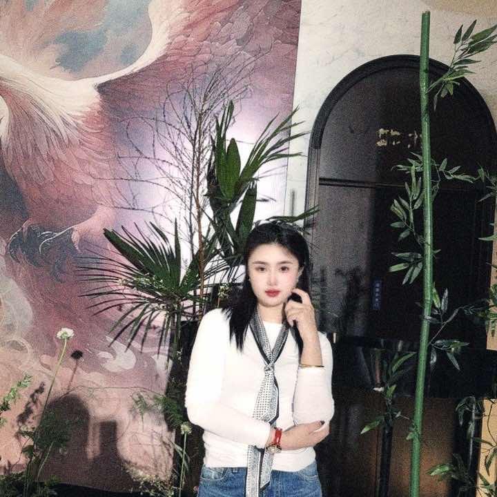 尚菡轻奢美学培培