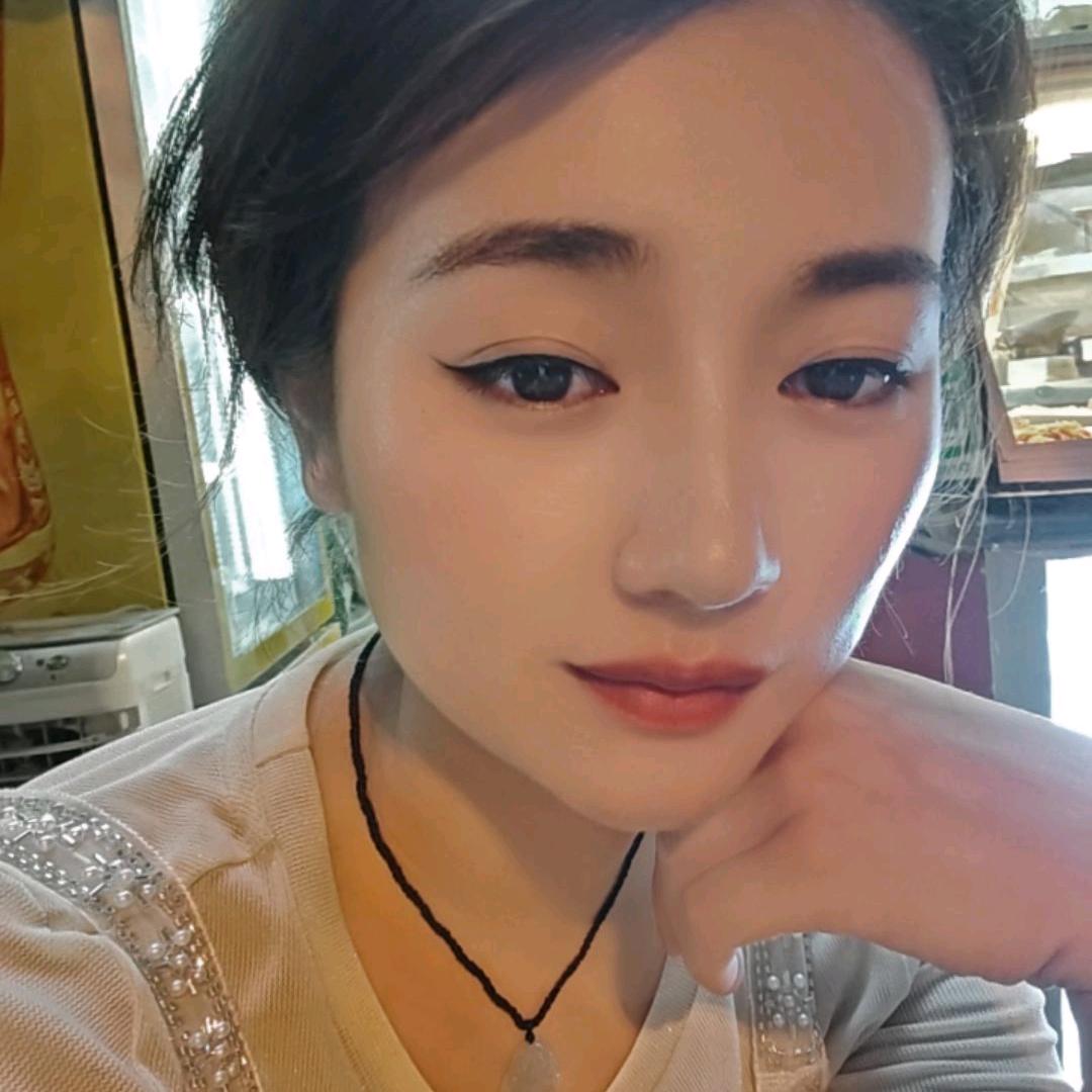 欣欣老板娘