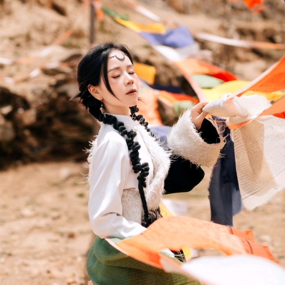 琳丫丫美妆