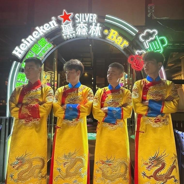 黑森林酒吧世纪城店