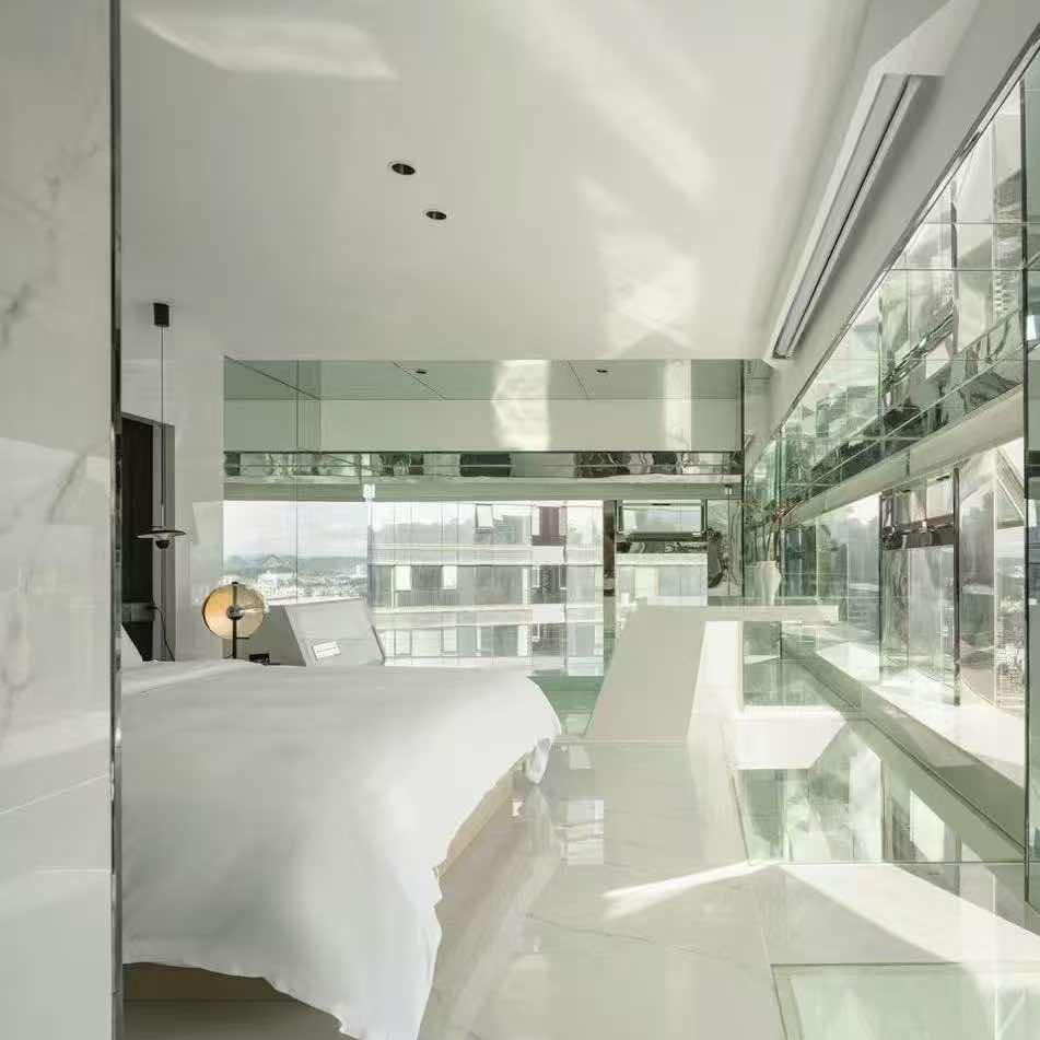 漫回云巅.高空观景汤池酒店