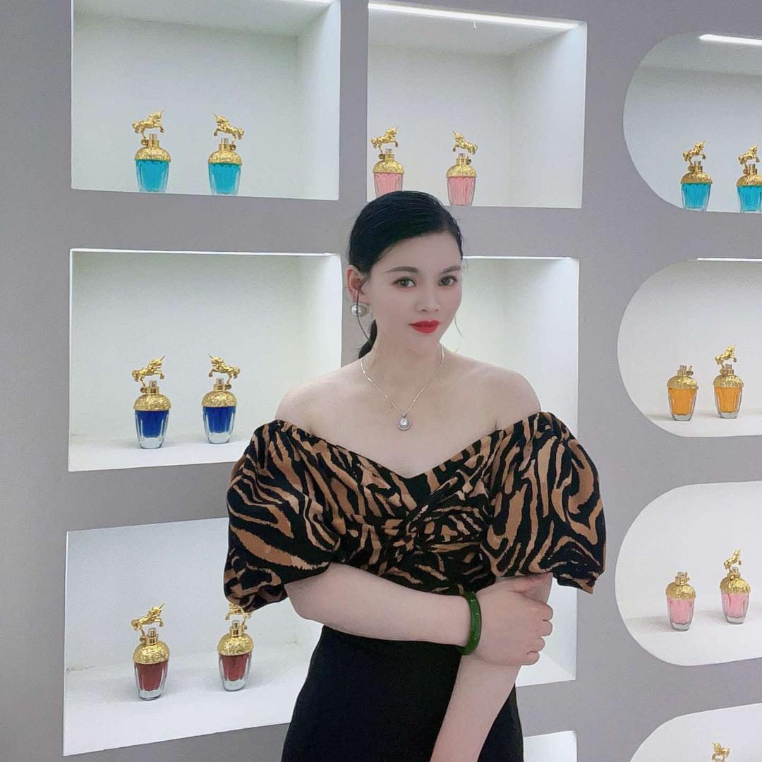 滑县瑞莲美业🌹维秘健身