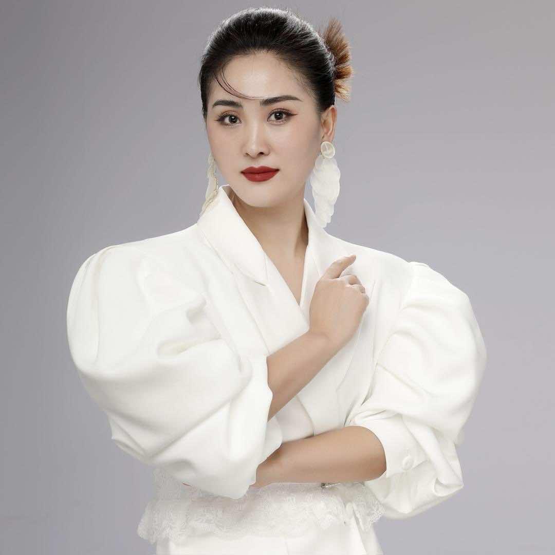 译颜美•惠姐(总店)