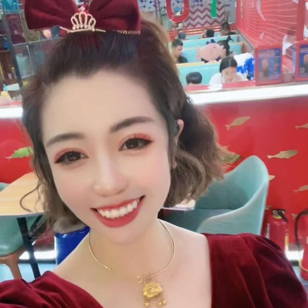 鸭爪爪特色火锅(嘉润商场店)