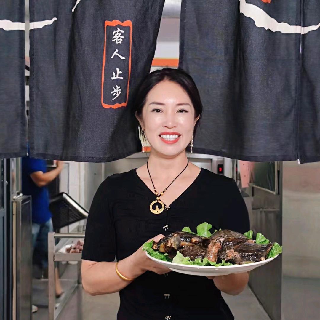 伊川东方美食城