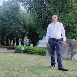 在无锡开小城故事的陶哥