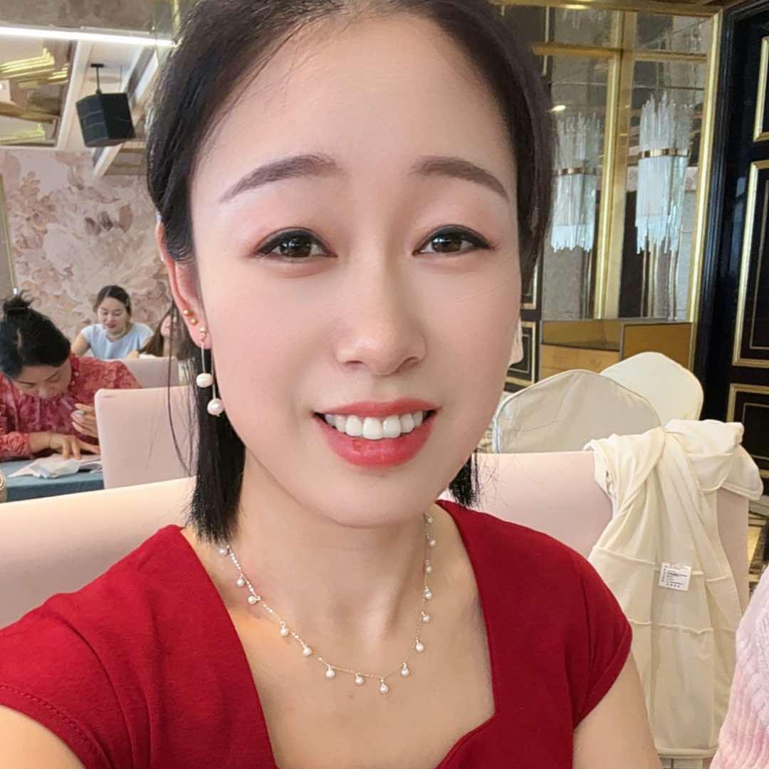 卖奶粉的小姐姐→豆超峰