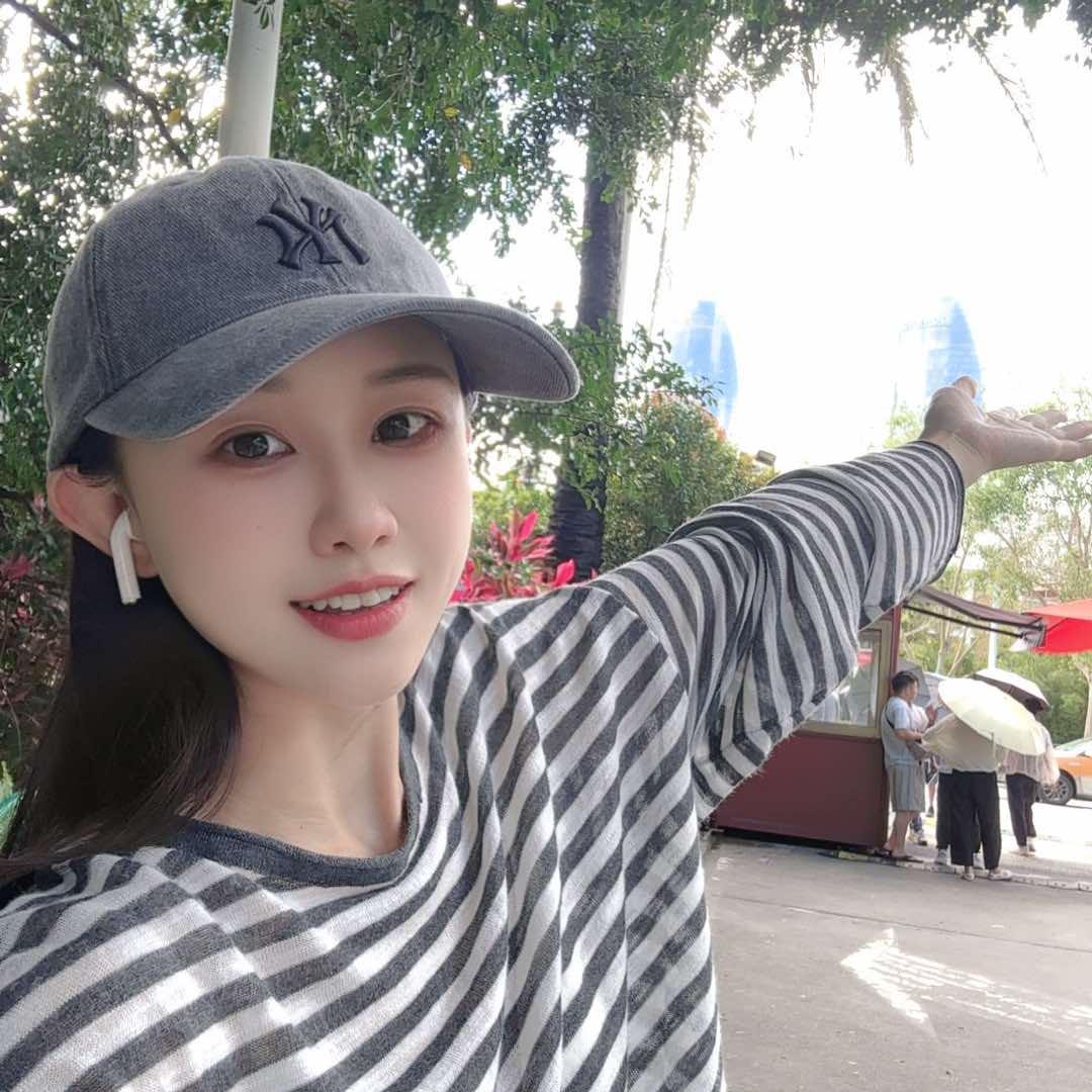 周沫采耳