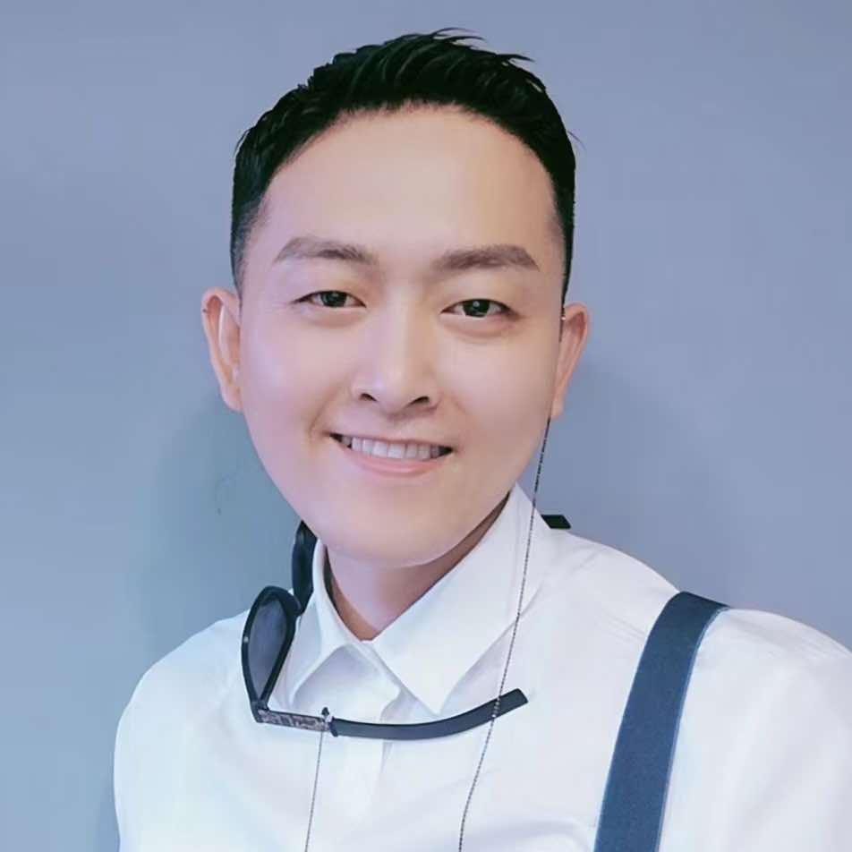 吉十美发沙龙