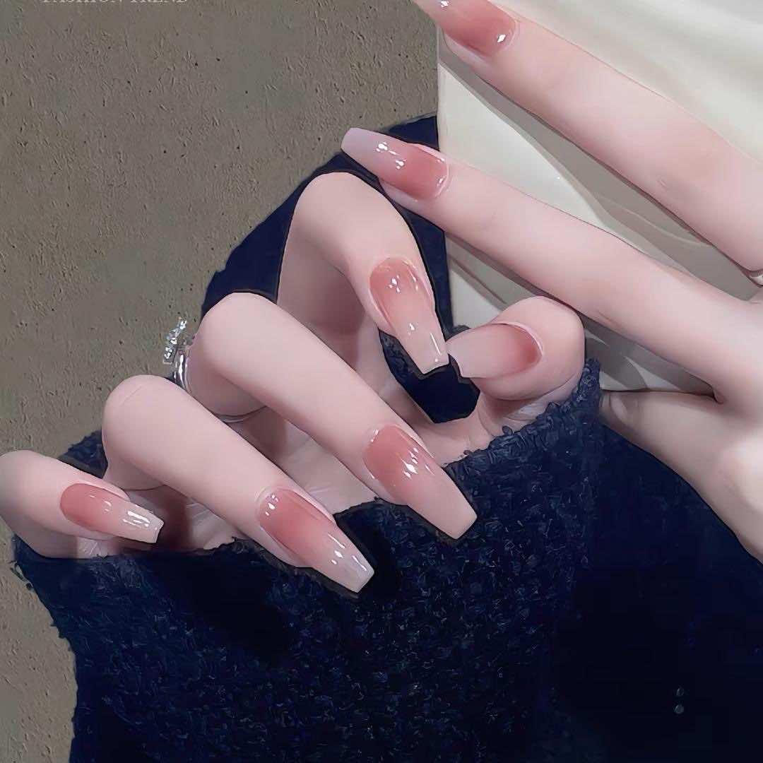 粉甲美睫