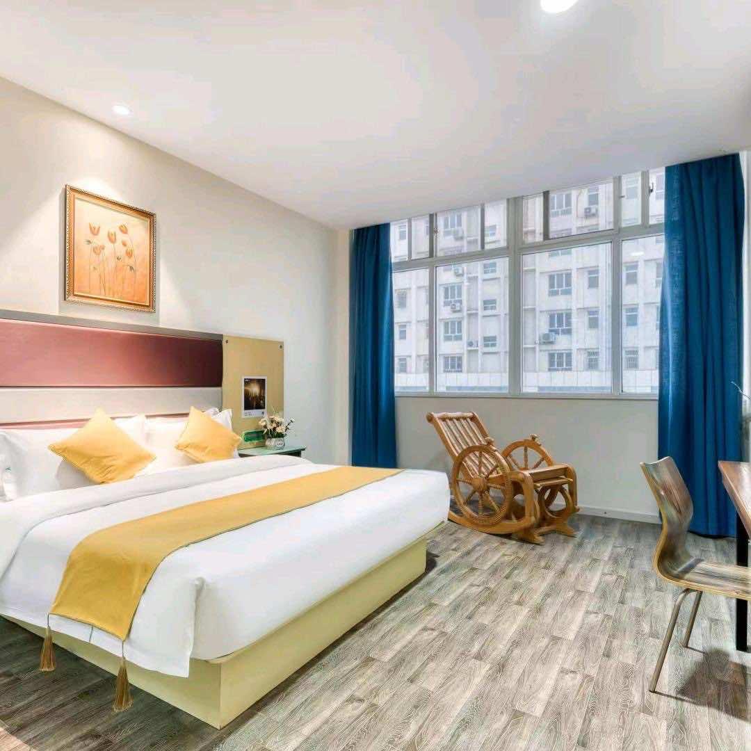 逸客酒店（开发区振华购物中心店）