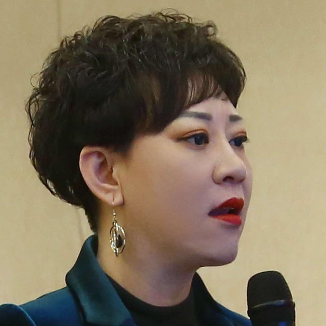 在牟平开美容院的车车_2