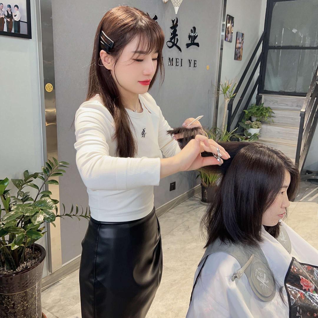 平川区华派美容美发中心