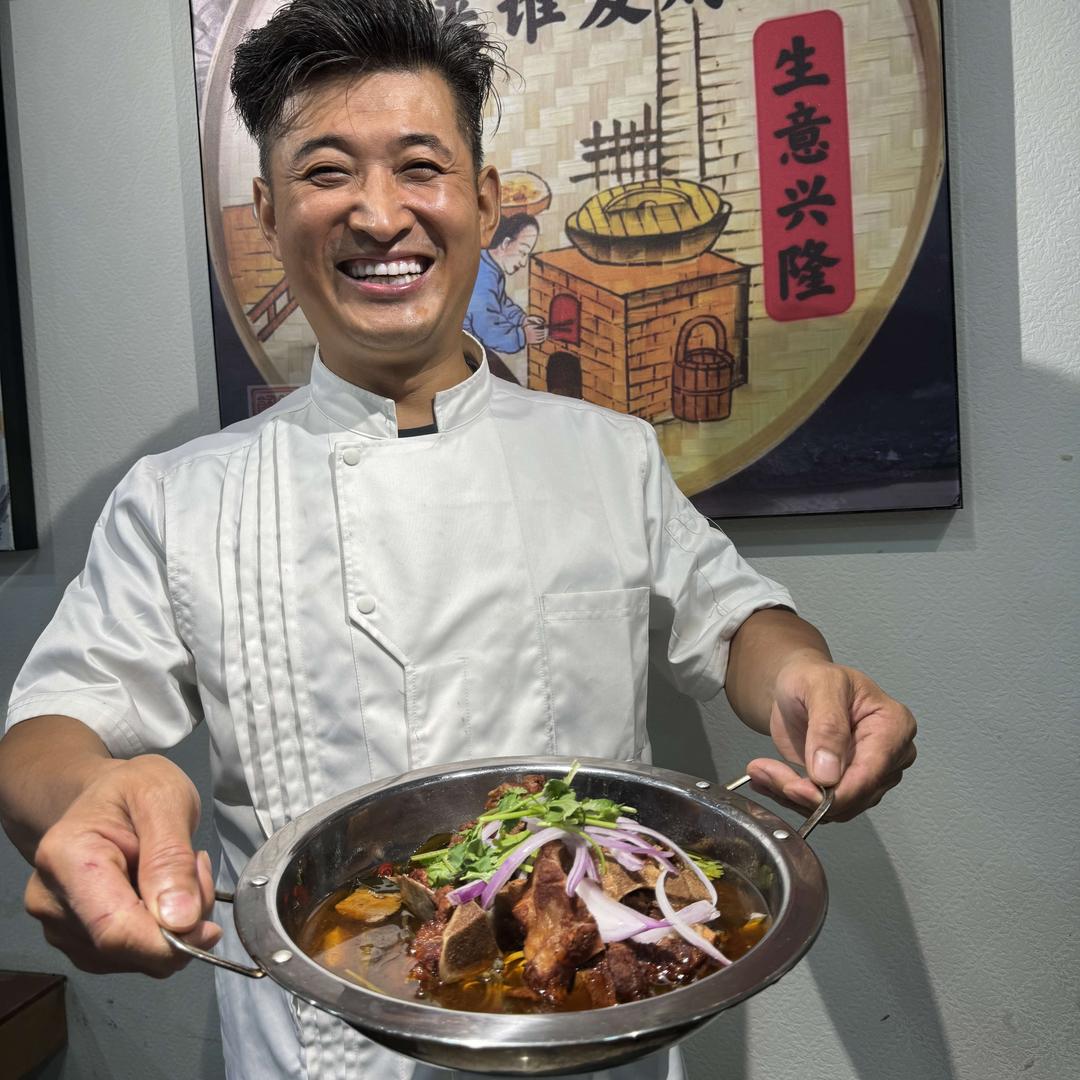 有骨氣手撕酱大骨官方号