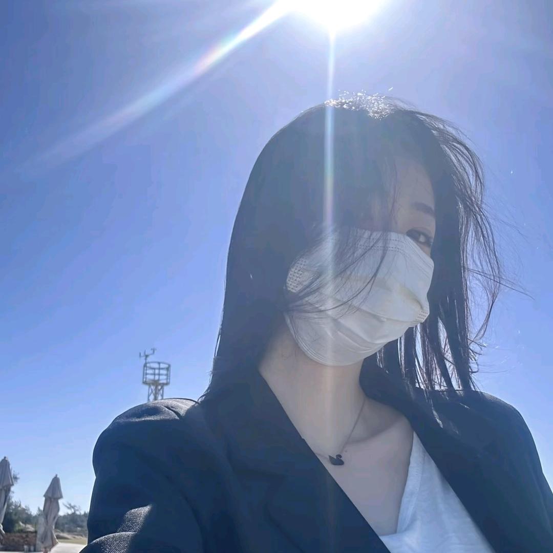 H500品牌服装工厂店小菇