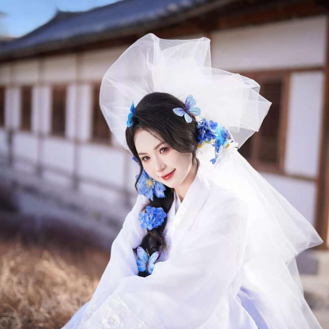 月下花开（延吉）写真馆