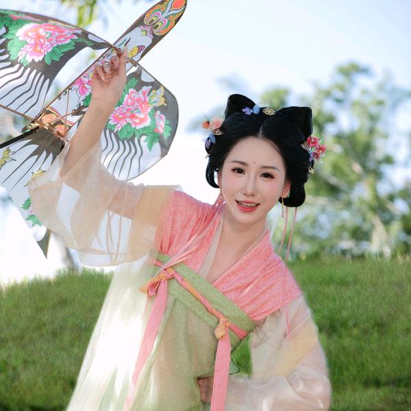 徐闻华服堂写真馆