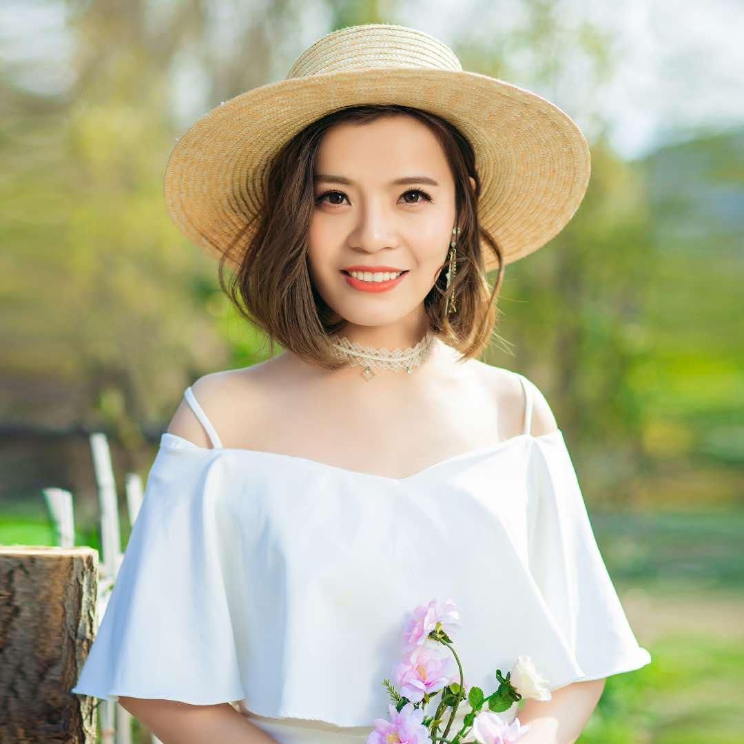 在招远做美甲的雪儿