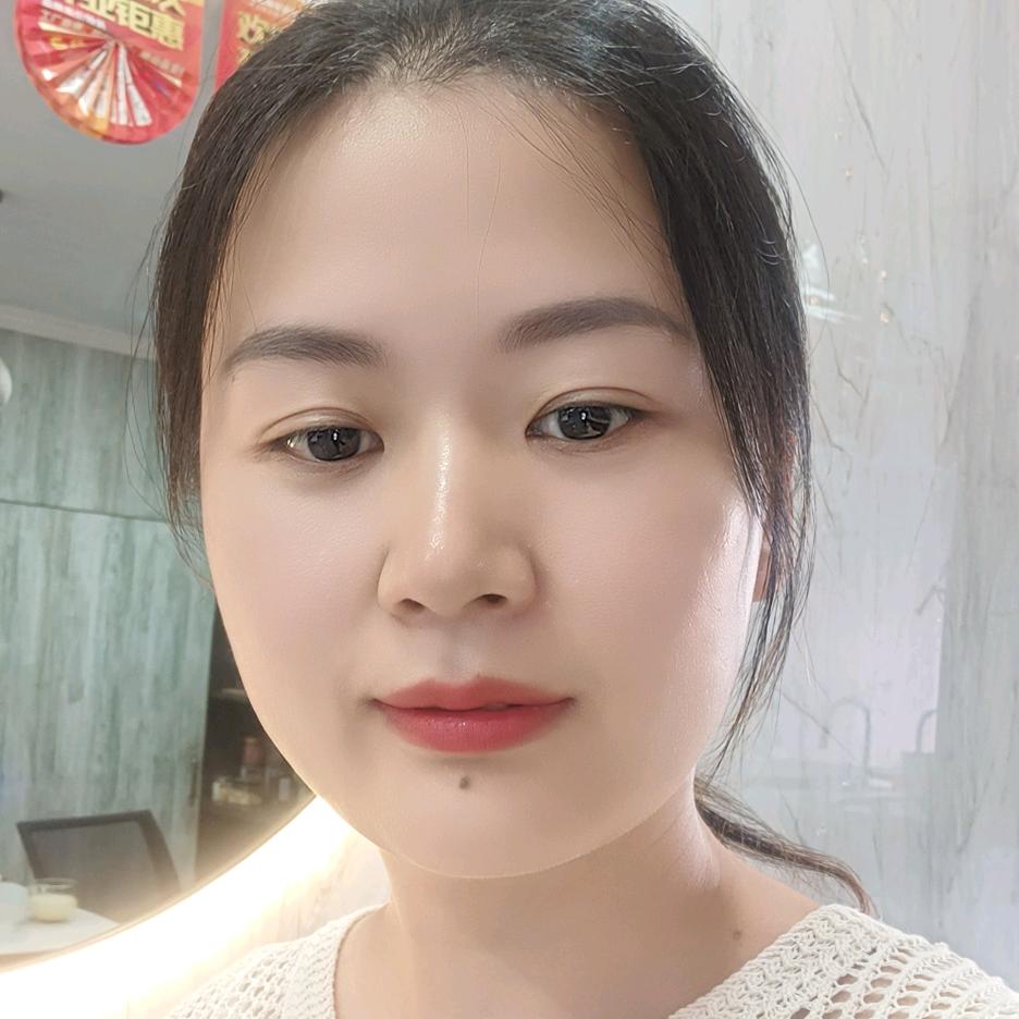 临安金牌卫浴 磊姐