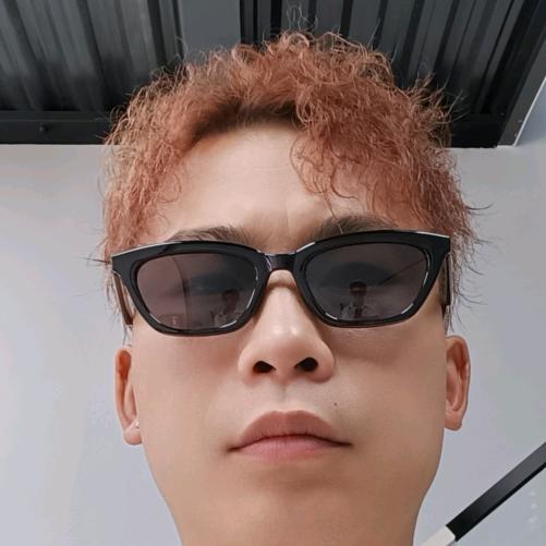 新津区锦尚星空理发店