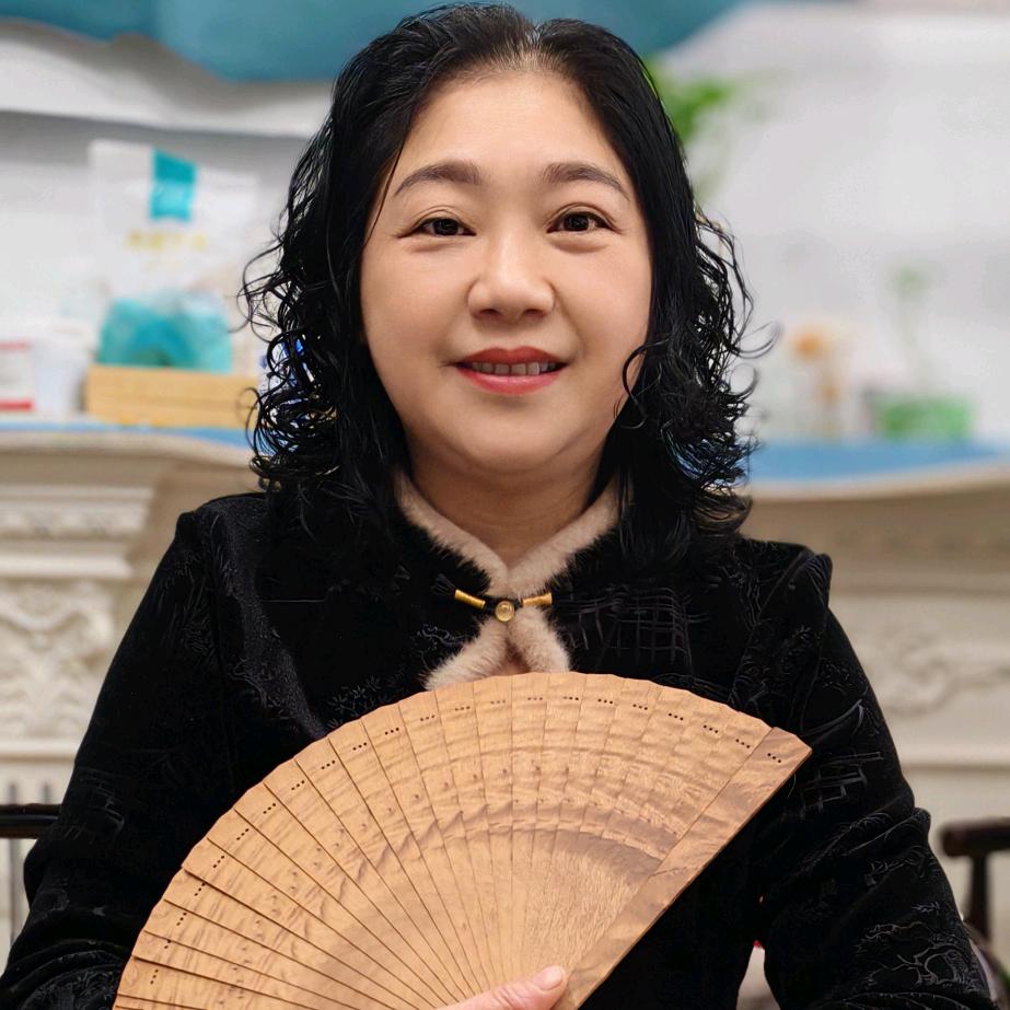 玲儿姐药膳鸡煲