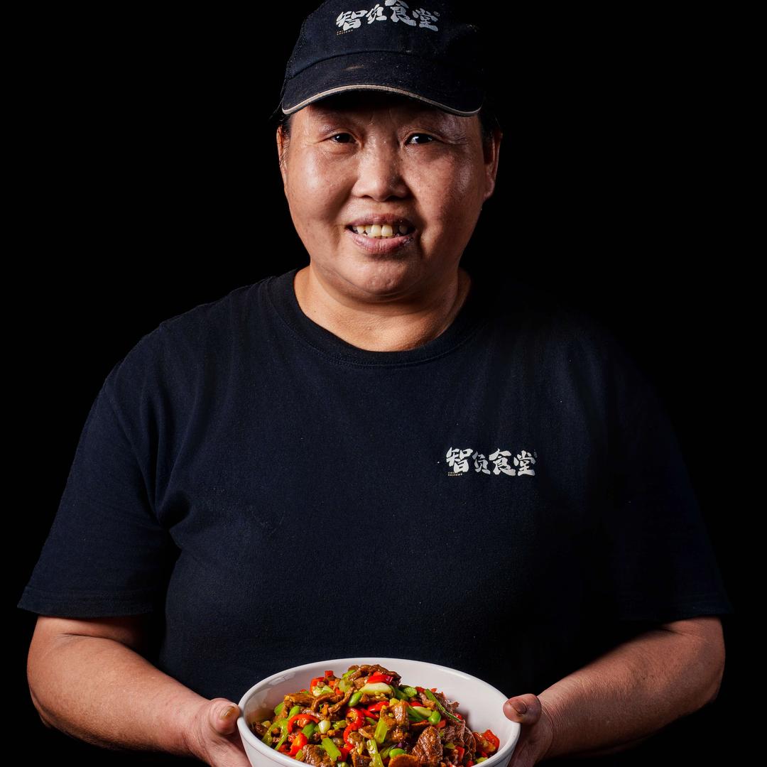 智负食堂老长沙口味菜