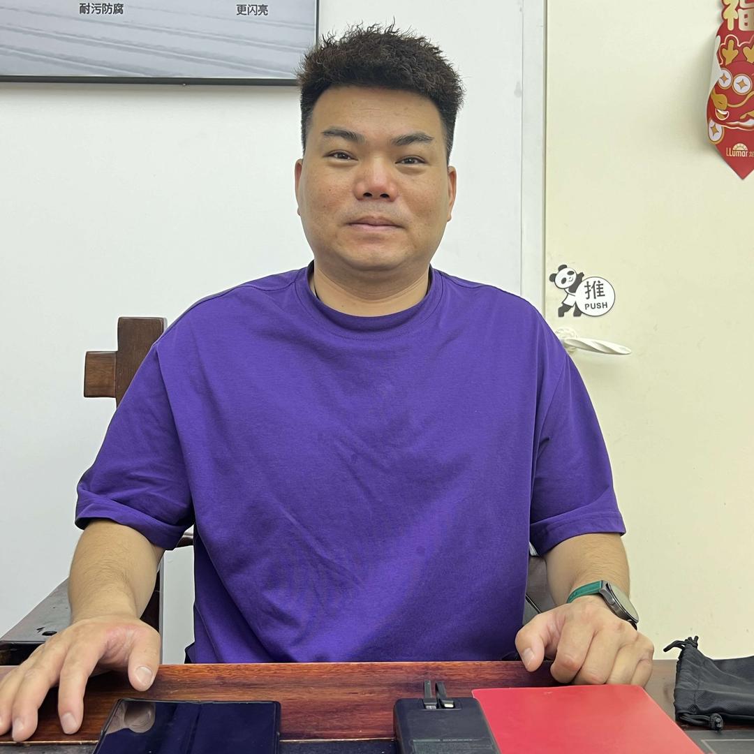 车夫龙膜精英店（黄总监）