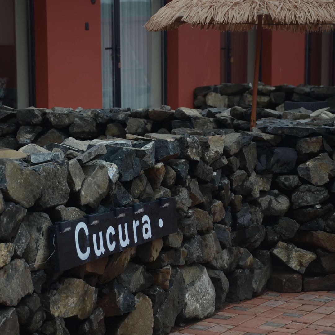 天路脚下的轻奢公社