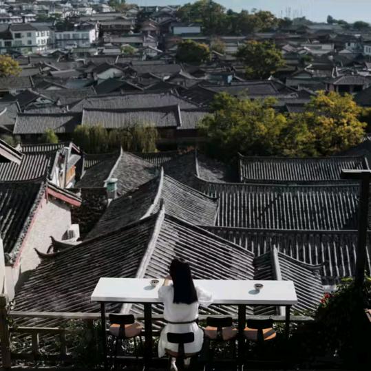 琼楼夜月客栈