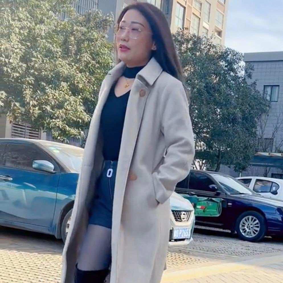 蓝鲸名酒批发商行