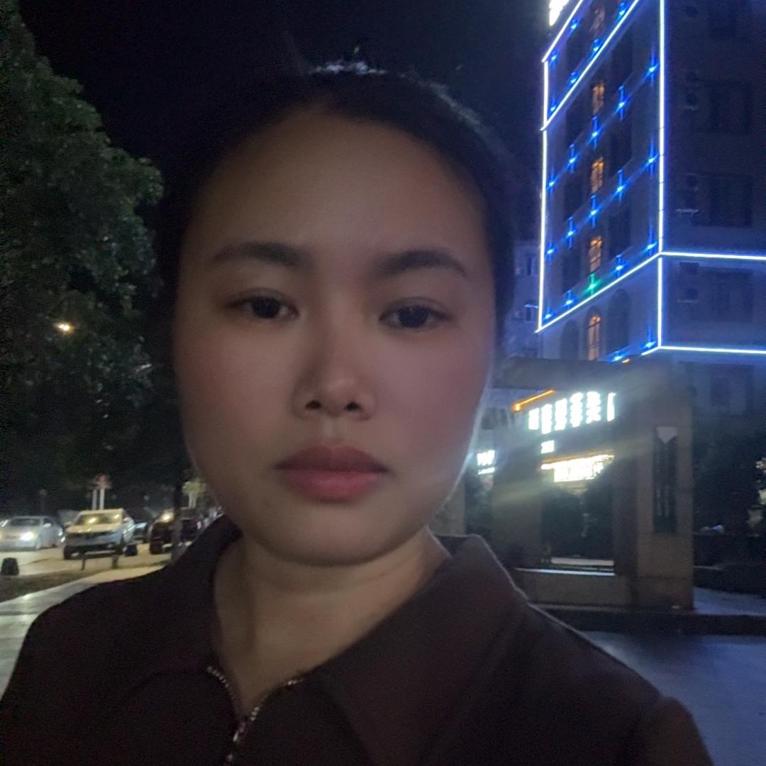 盼盼木门兰姐（防城港北站）