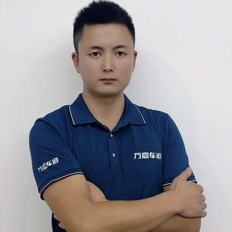 万嘉车道贵阳花溪店小张