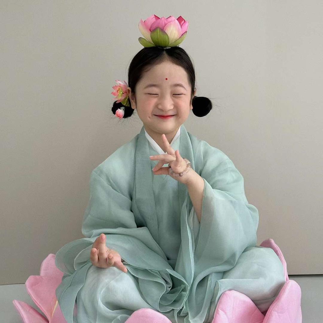 芒里愉闲