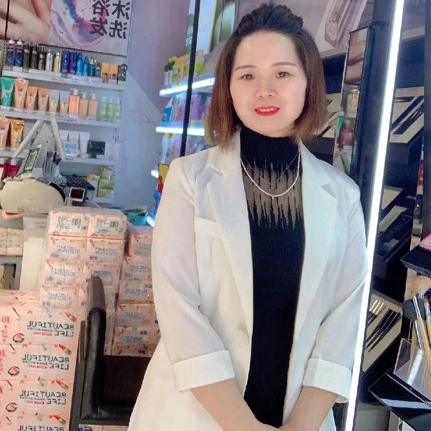 霞霞（专注皮肤断黑）