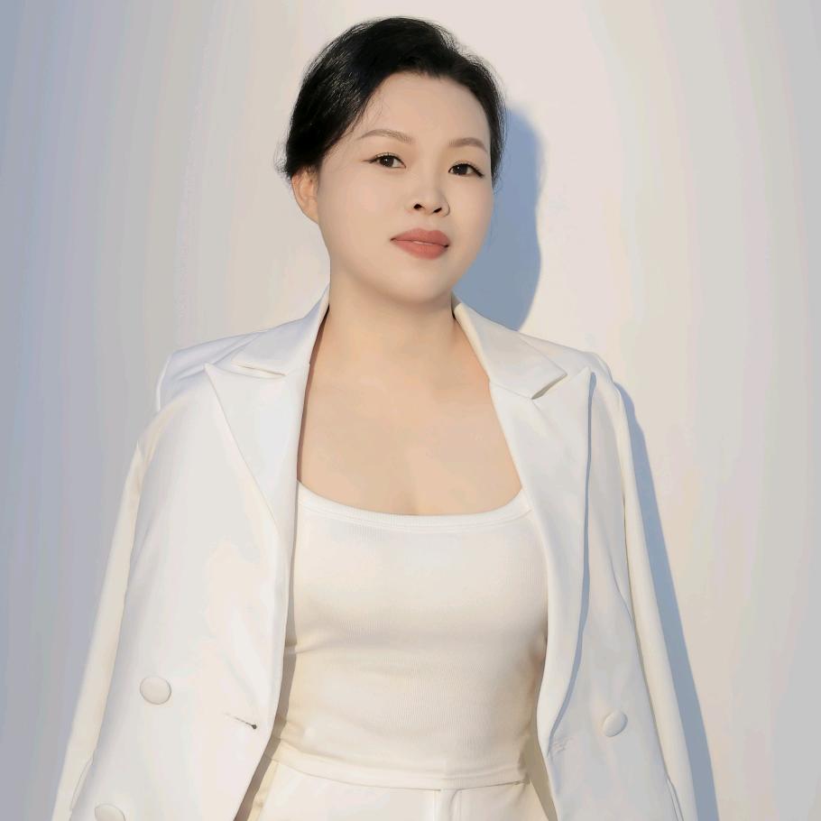俏妃～秀萍
