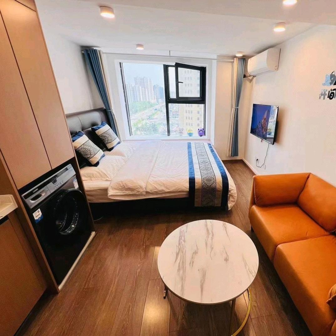 星期七酒店民宿(万科广场店)官方号