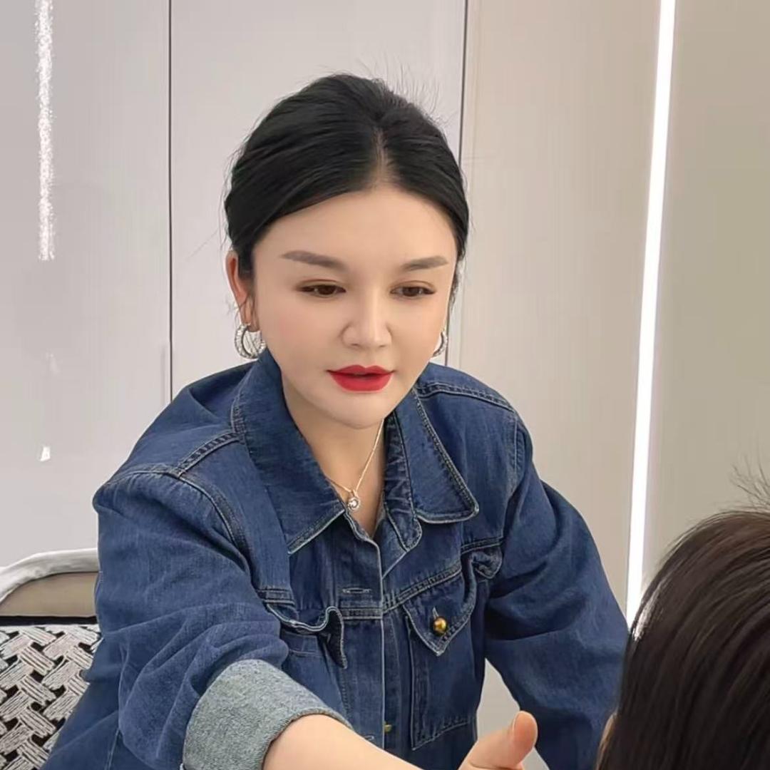 龚院长成都新都区臻萱美容服务有限公司