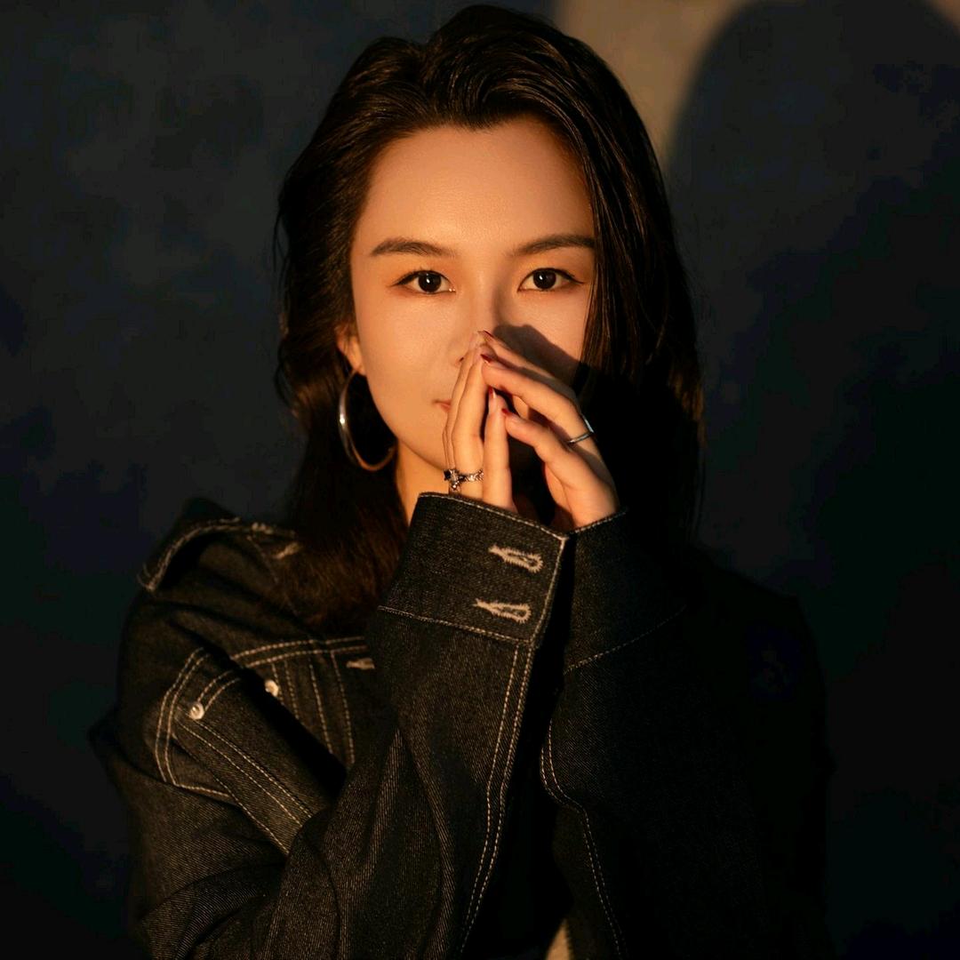 通州湾开瑜伽馆的仙儿老师