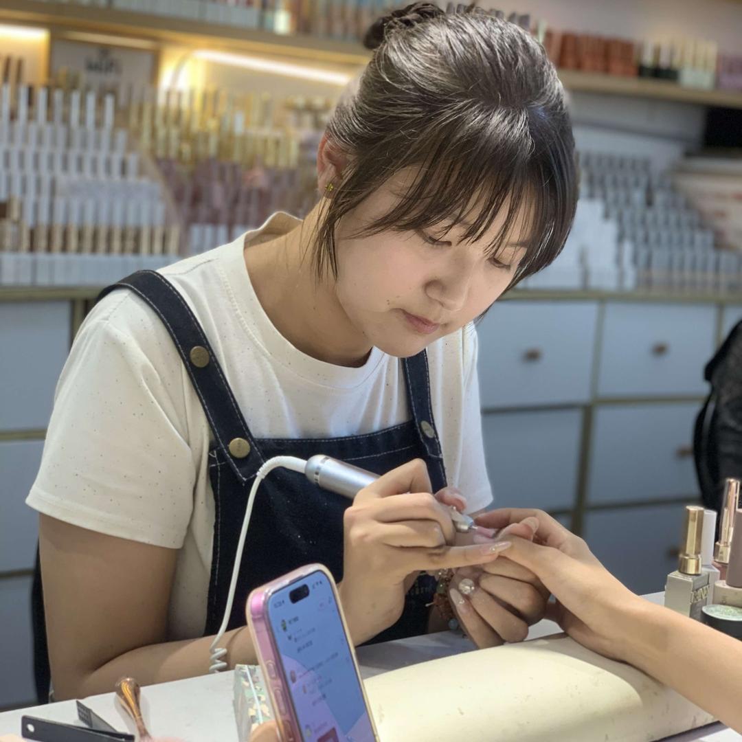 甜姐凡子美甲美睫纹眉