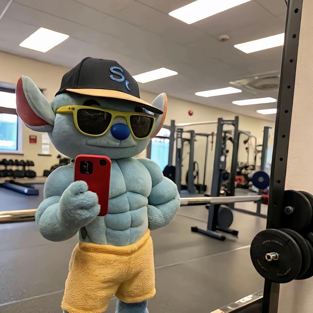 即刻健身(杭州丁桥龙湖店)小凡