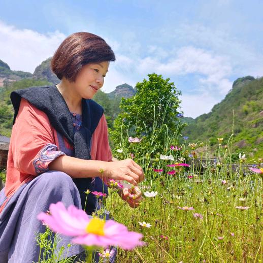 丽水庄园民宿曾姐