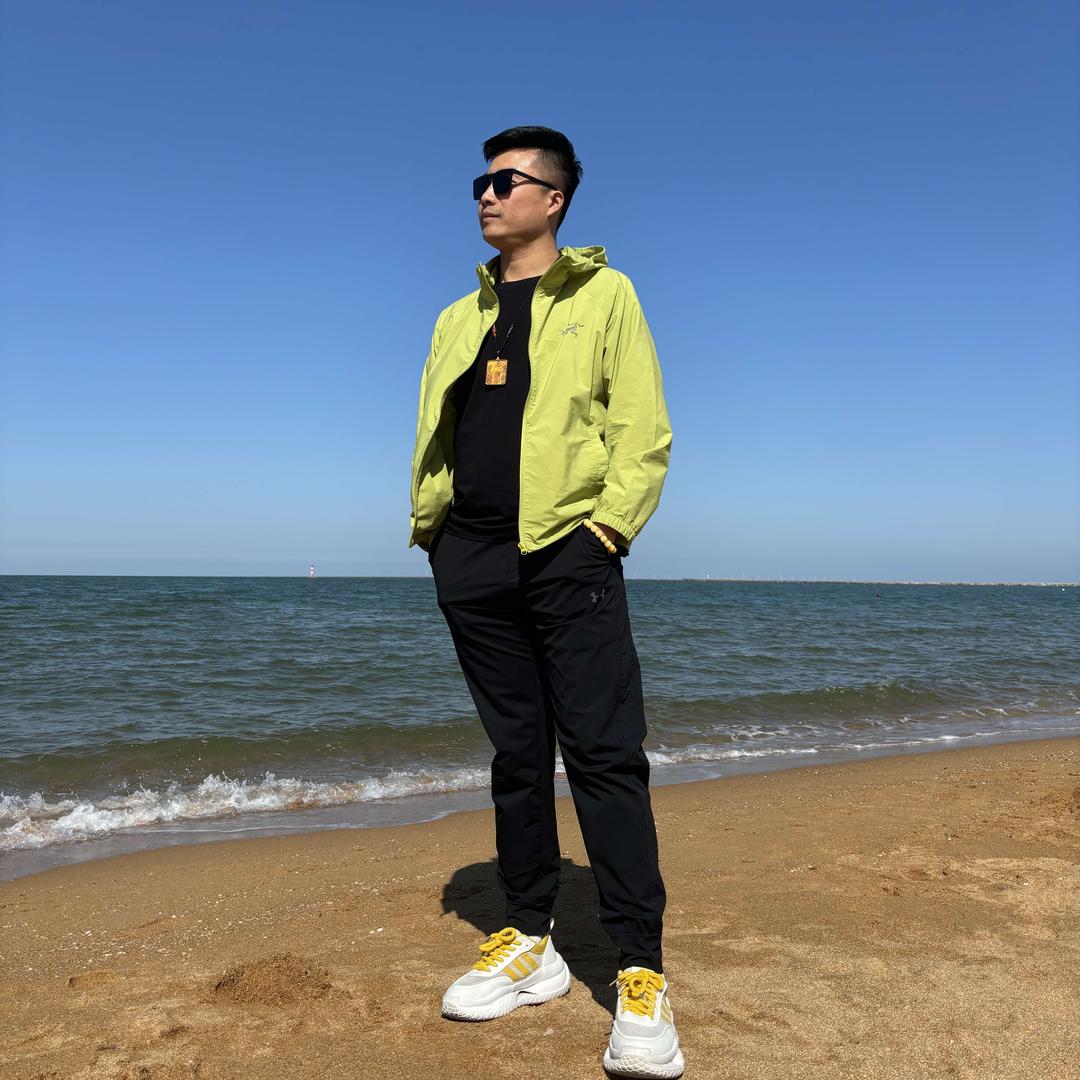 金缘雷哥萌宠官方号