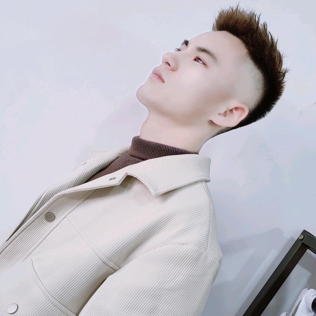 轻奢造型（明星小学对面）