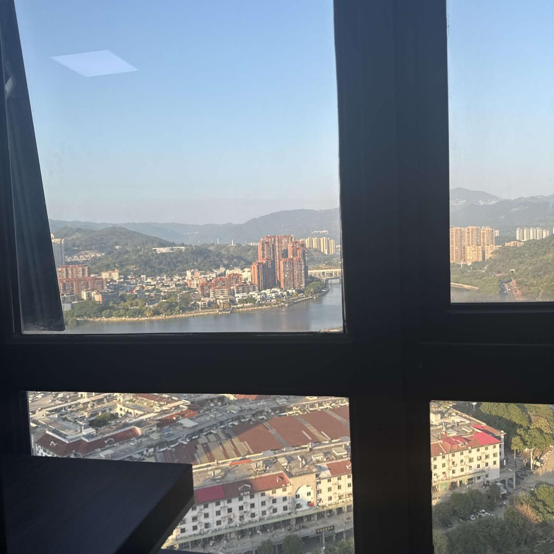 西西女装切片美学馆