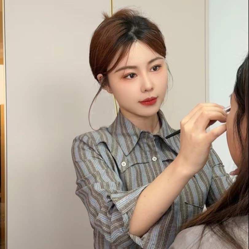 眉毛姐姐(艾薇美学)官方号