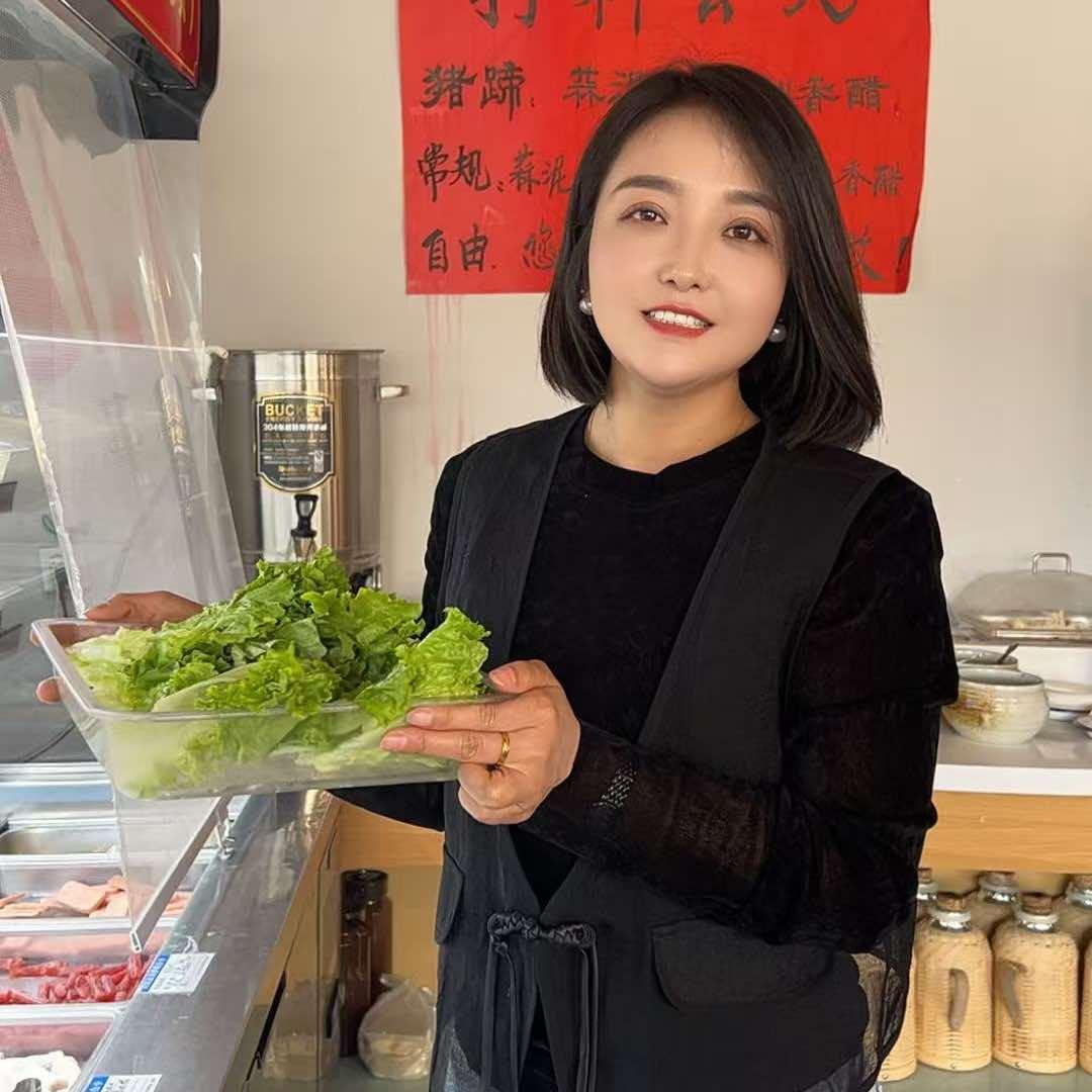 白水县万四爷火锅老板娘（婷姐）