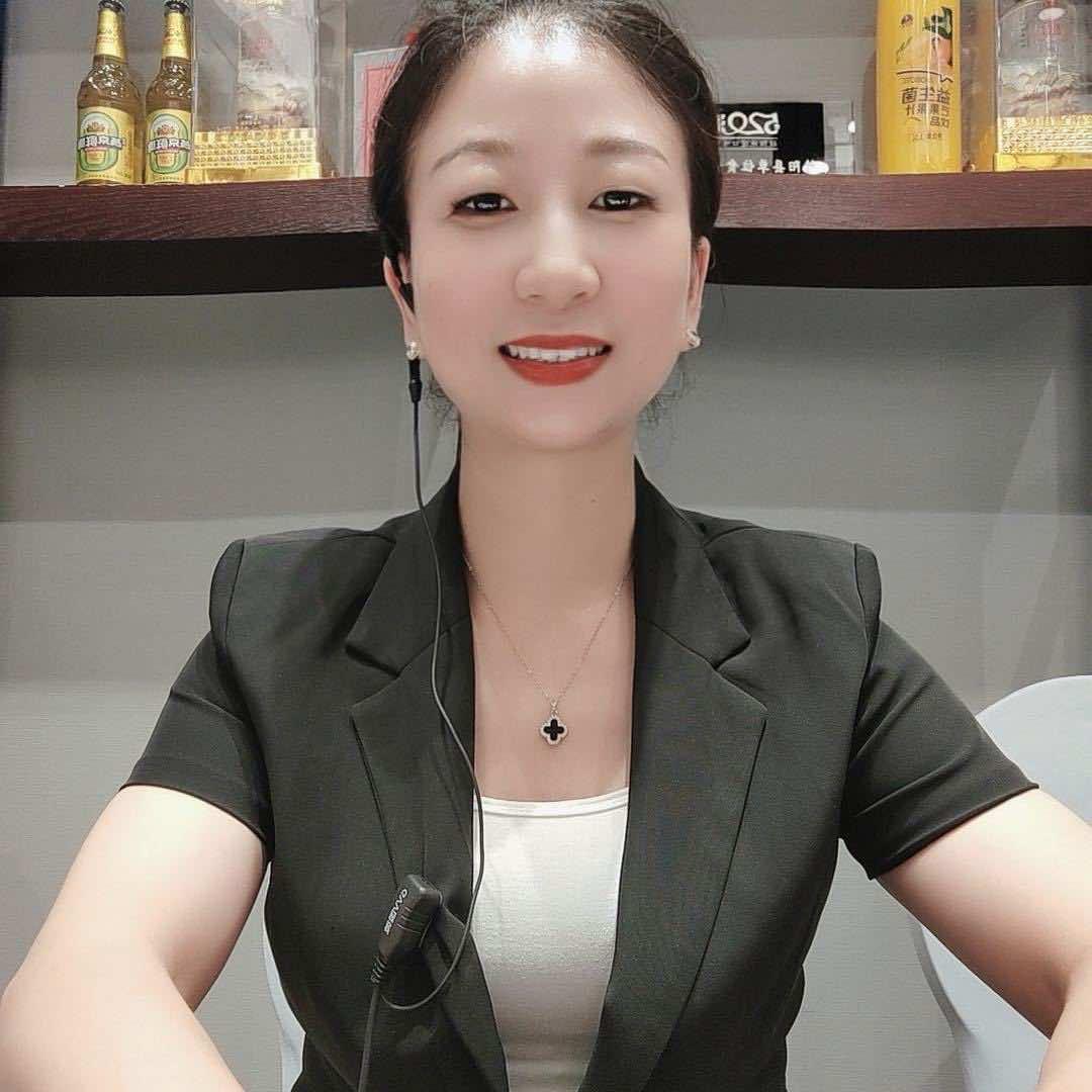 520湘店经理袁丽君