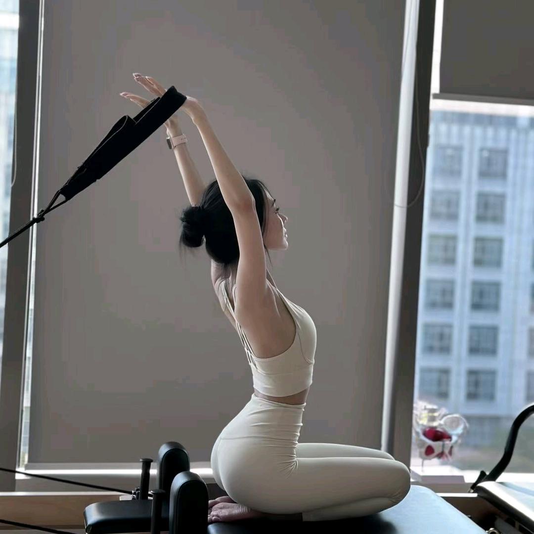 沈阳匠心瑜伽普拉提-爽爽老师