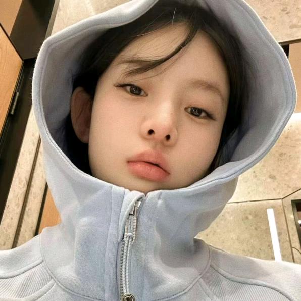 亦二拾六°26℃电竞术下小谢